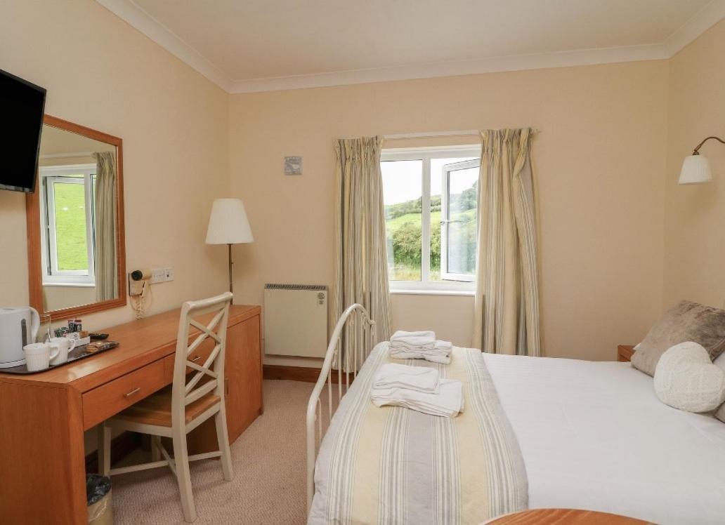 Llety Ceiro Guesthouse アベリストウィス エクステリア 写真